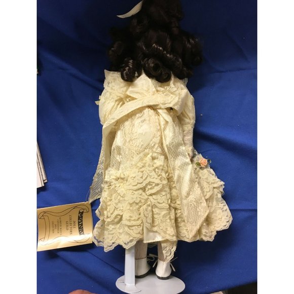 Jennifer 17" Mann Porcelain Doll Seymour Mann's Connoisseur Doll Collection 1990 - Picture 3 of 6